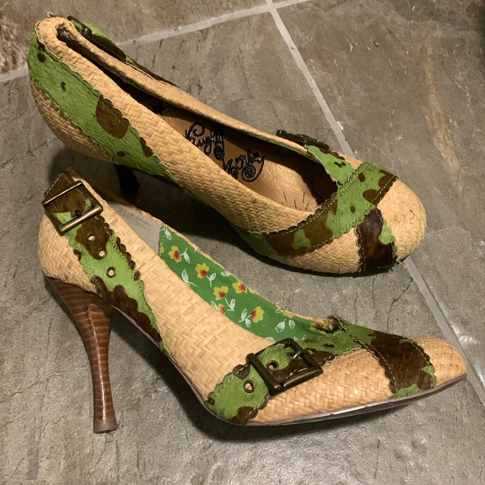 Naughty monkey size 9 heels. Excellent condition.